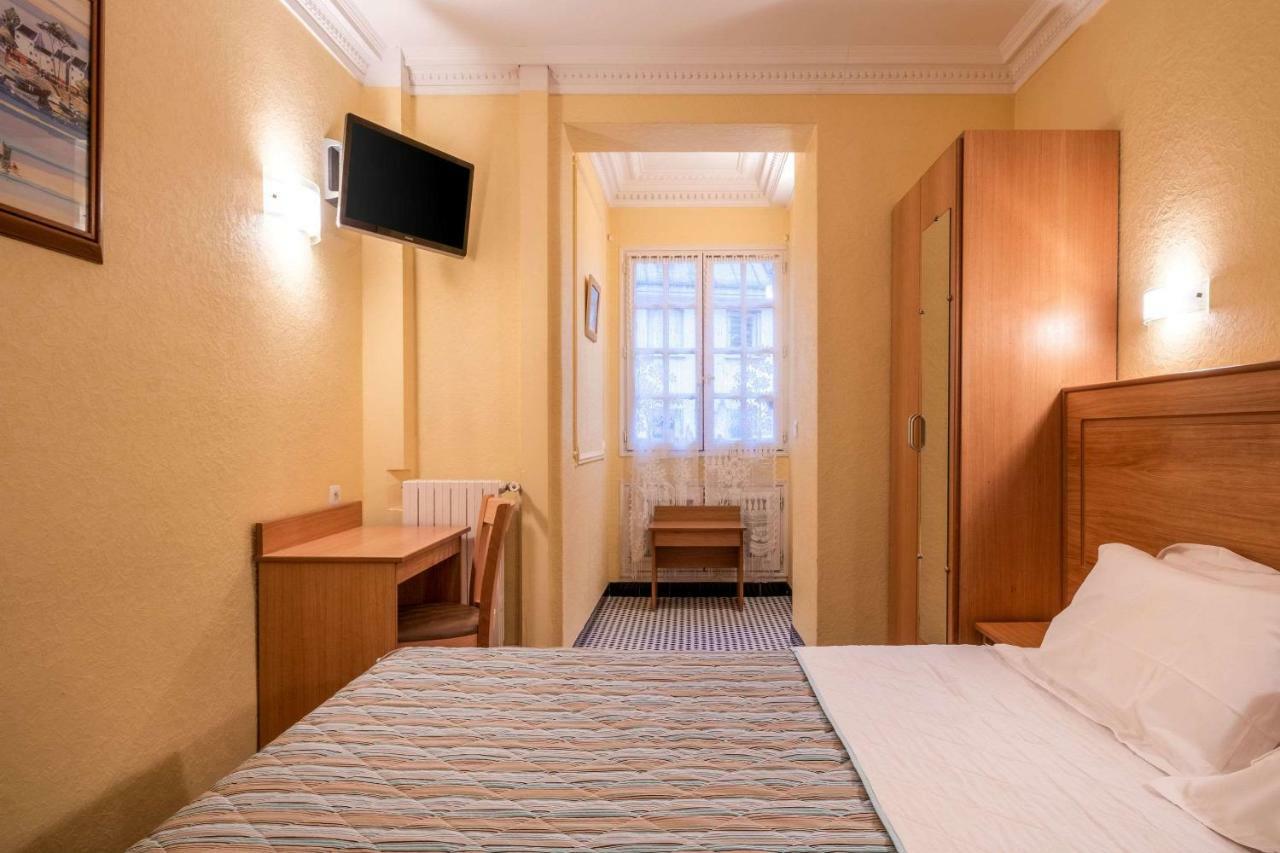 Comfort Hotel Au Firmament Asnieres-Sur-Seine Exterior photo